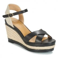 Chaussures Femme Sandales et Nu-pieds André SAND Noir